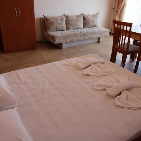 米娜达格兰德咖米莉亚公寓酒店 阳光海滩 客房 照片